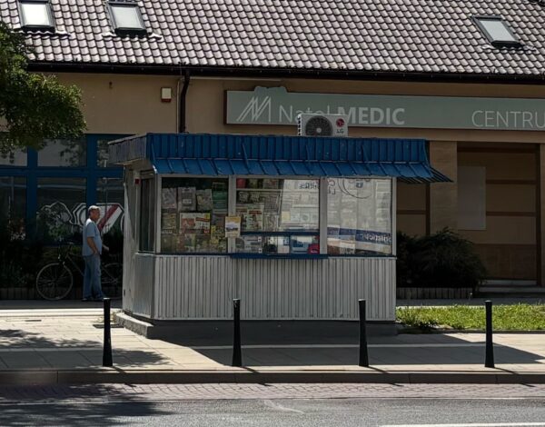 kiosk –  centrum wszechświata  w PRL